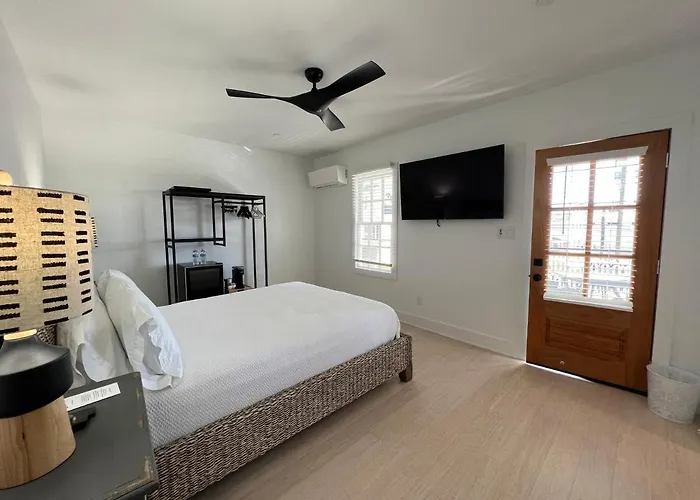 Elaine'S Cape May BoutiqueBed and Breakfast